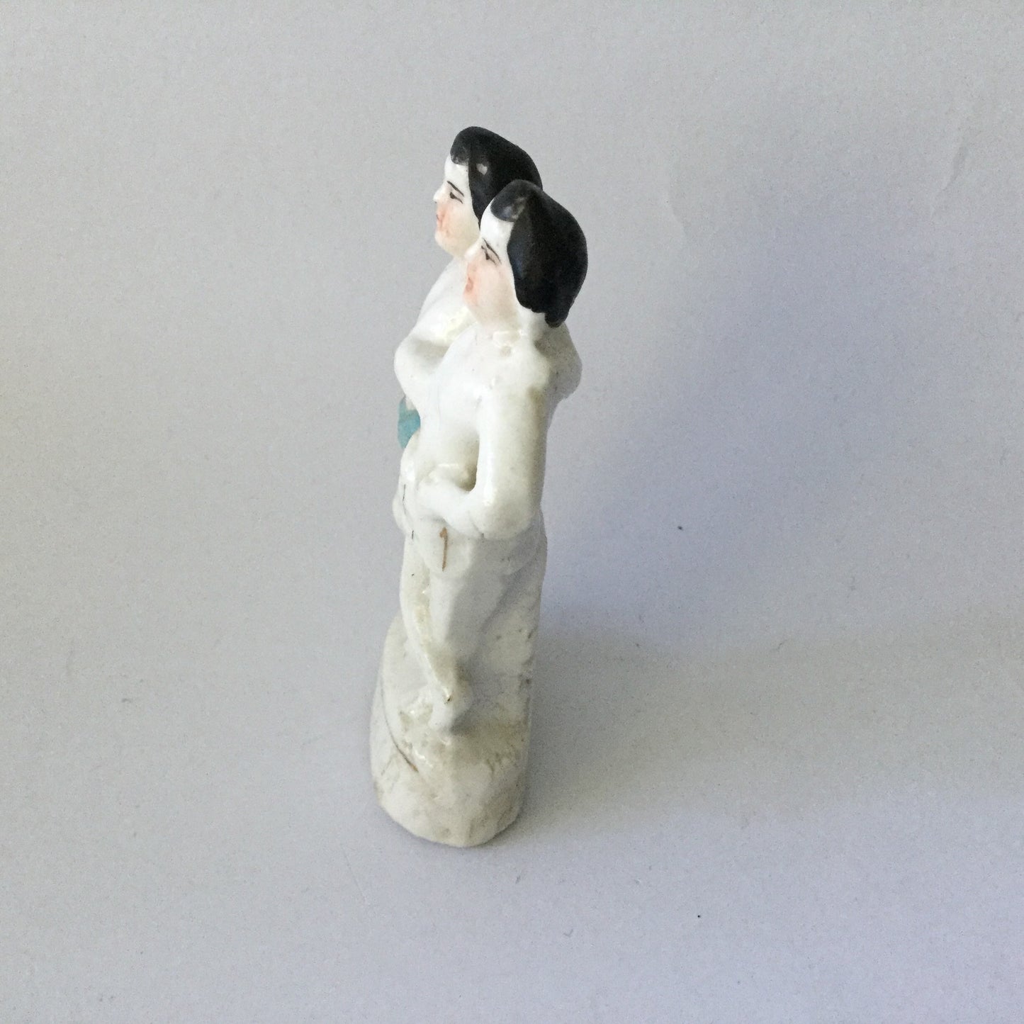 Chang and Eng Bunker porcelain figurine - circa 1860s - German pottery, antique porcelain, vintage circus souvenir, Barnum