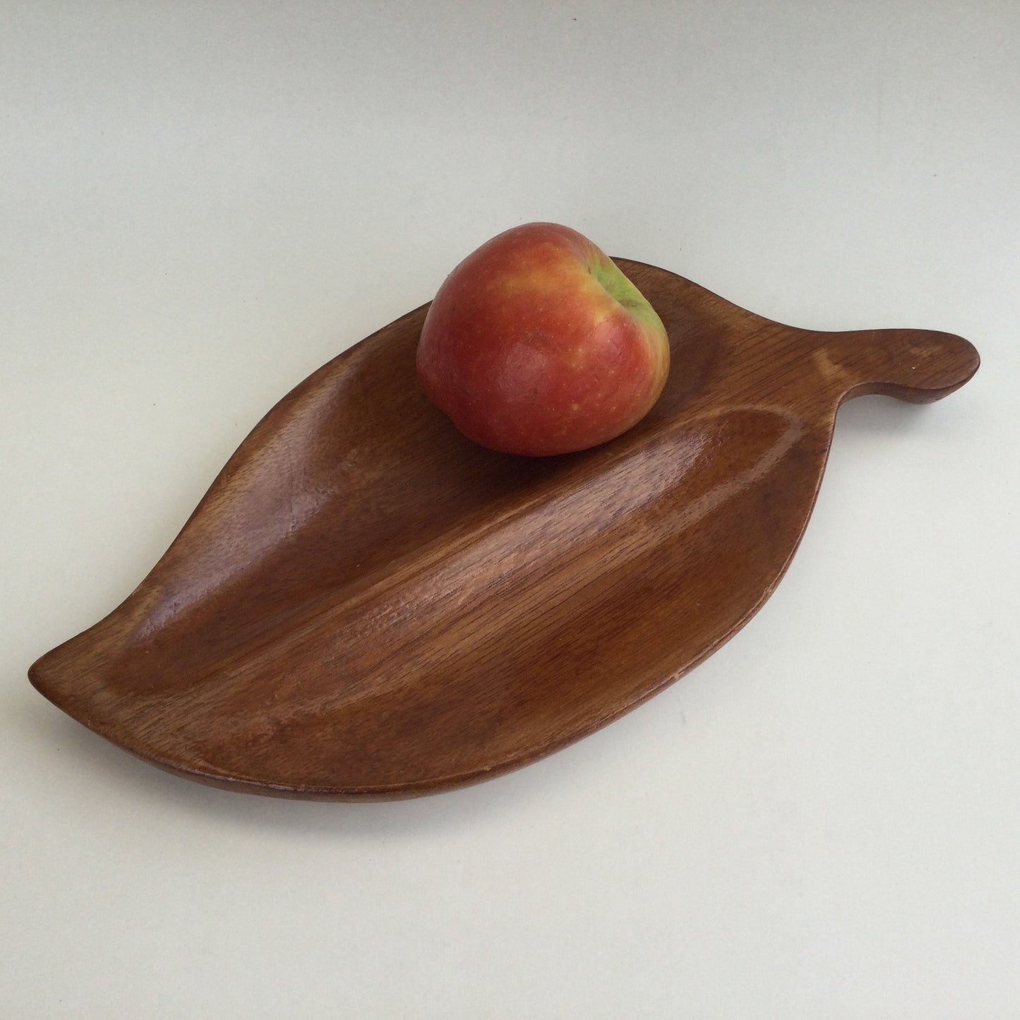 Small wooden leaf shaped dish - carved small dish - tropical theme, parties, entertaining, tiki, trinket dish, ring holder, nut bowl