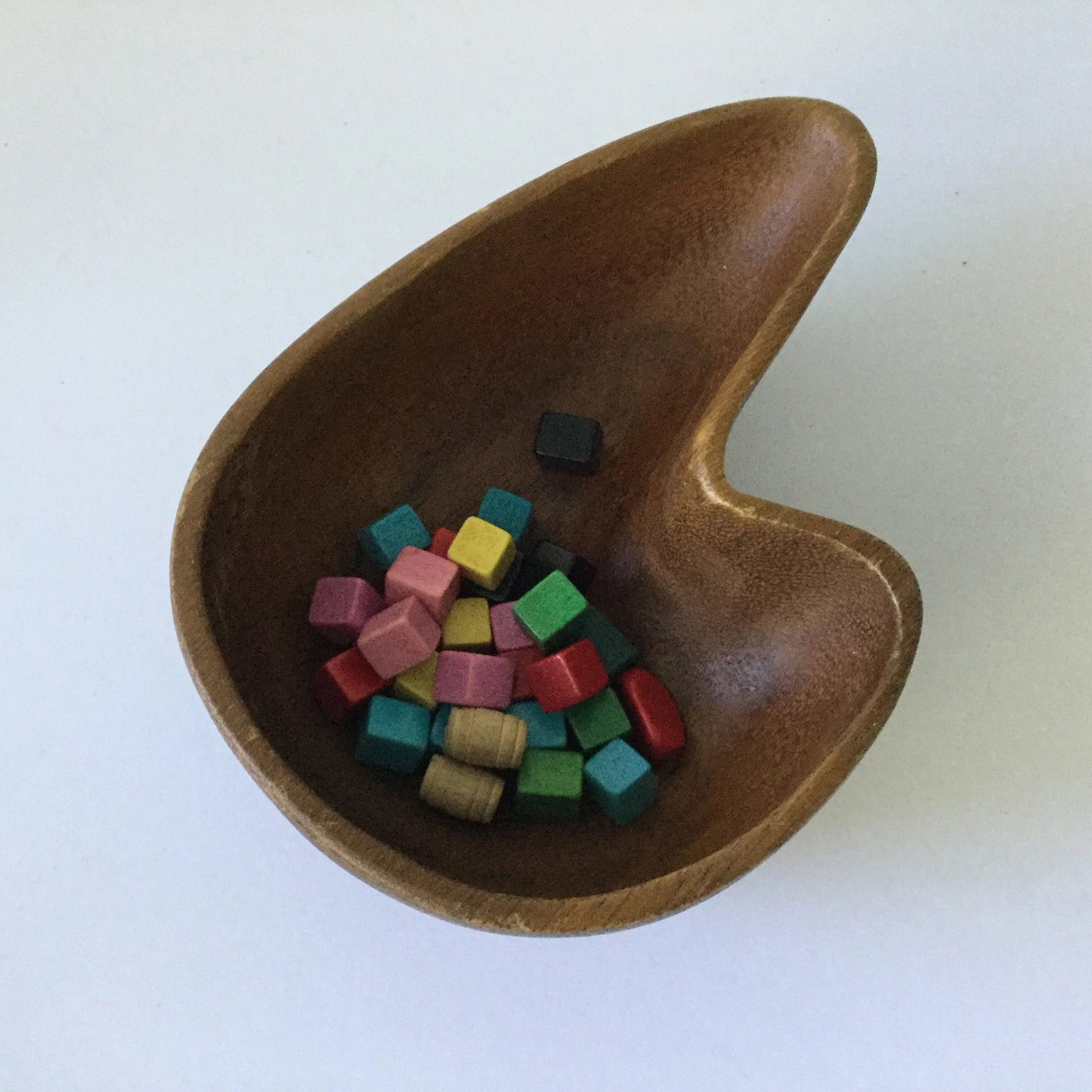 Wooden kidney shape dish - carved small dish - mid century, Scandi style, parties, entertaining, atomic, nut dish, trinket holder