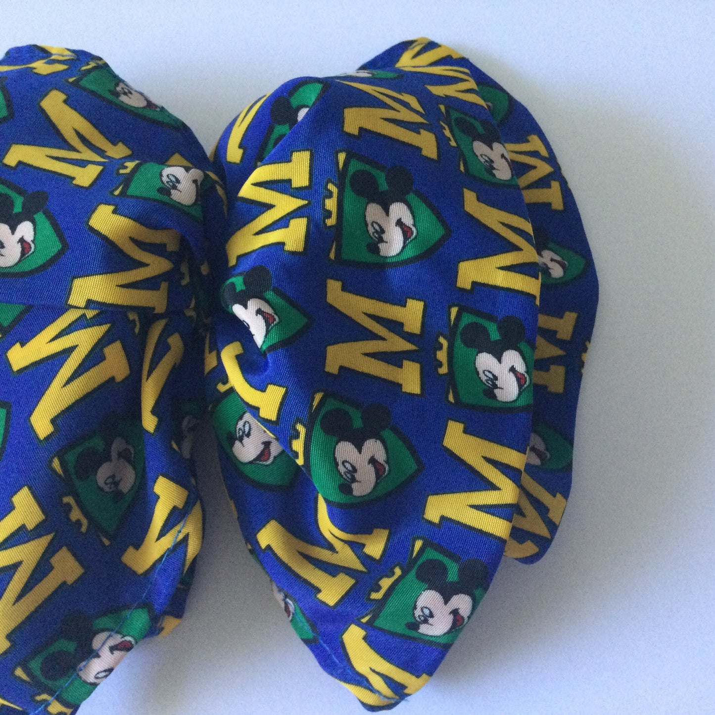 Big bow hair clip Mickey Mouse design - eighties style hair pin with all over print