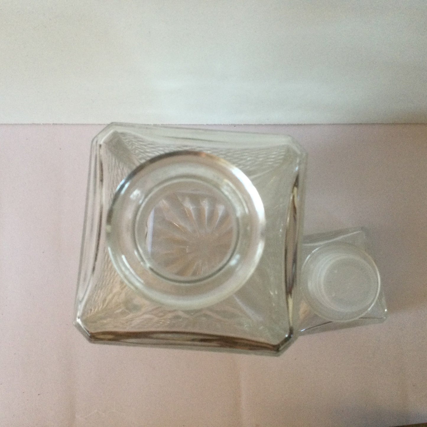 Large cut glass decanter with stopper - clear glass, square shaped lid, bar, whisky, sherry even for bubble bath