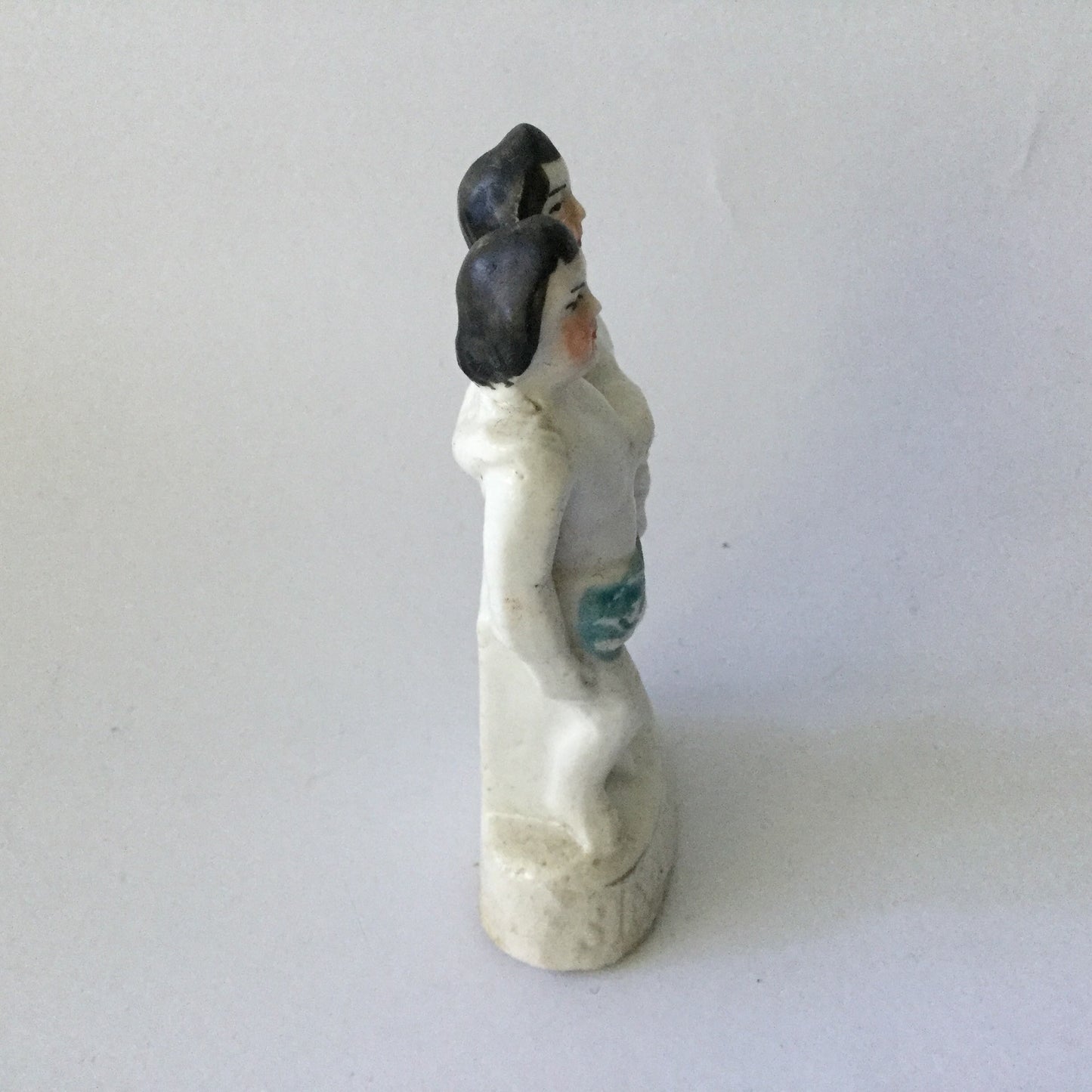 Chang and Eng Bunker porcelain figurine - circa 1860s - German pottery, antique porcelain, vintage circus souvenir, Barnum