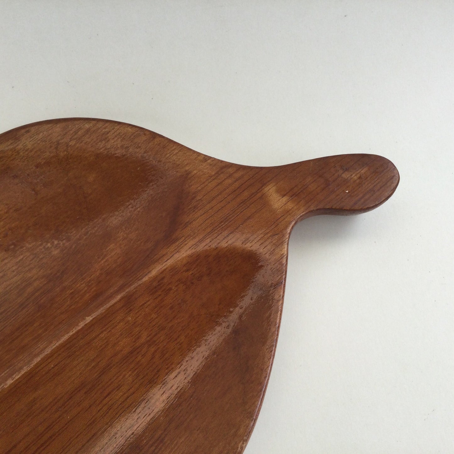 Small wooden leaf shaped dish - carved small dish - tropical theme, parties, entertaining, tiki, trinket dish, ring holder, nut bowl