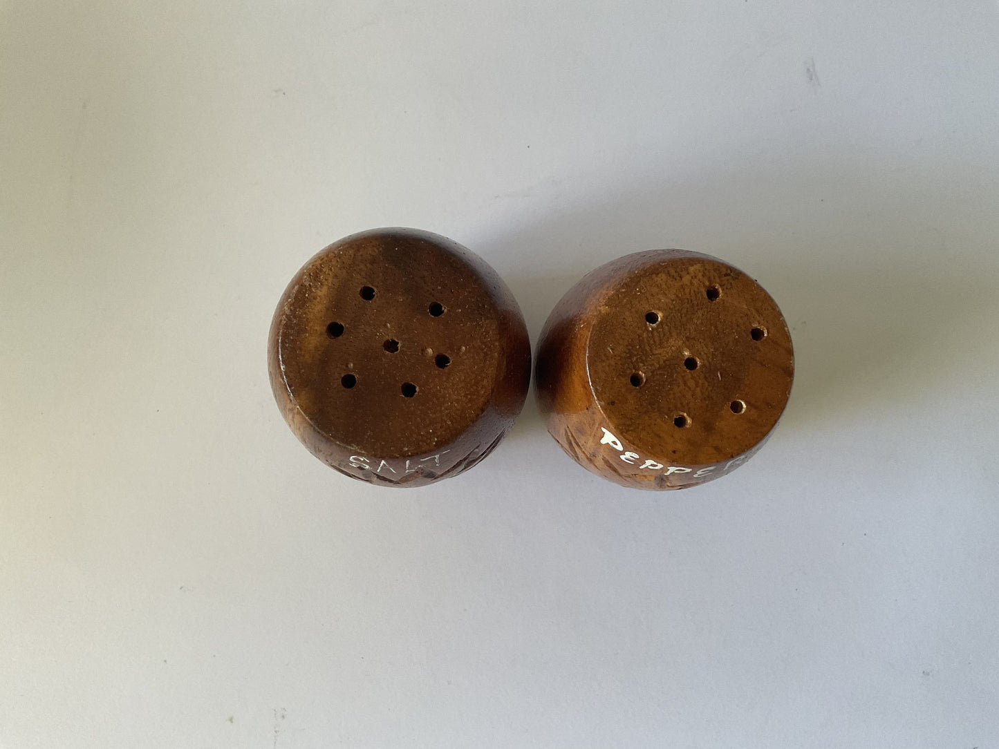 Wooden pineapple design salt and pepper shakers - sixties, scandi style, tiki, tropical, table wear, kitchenalia