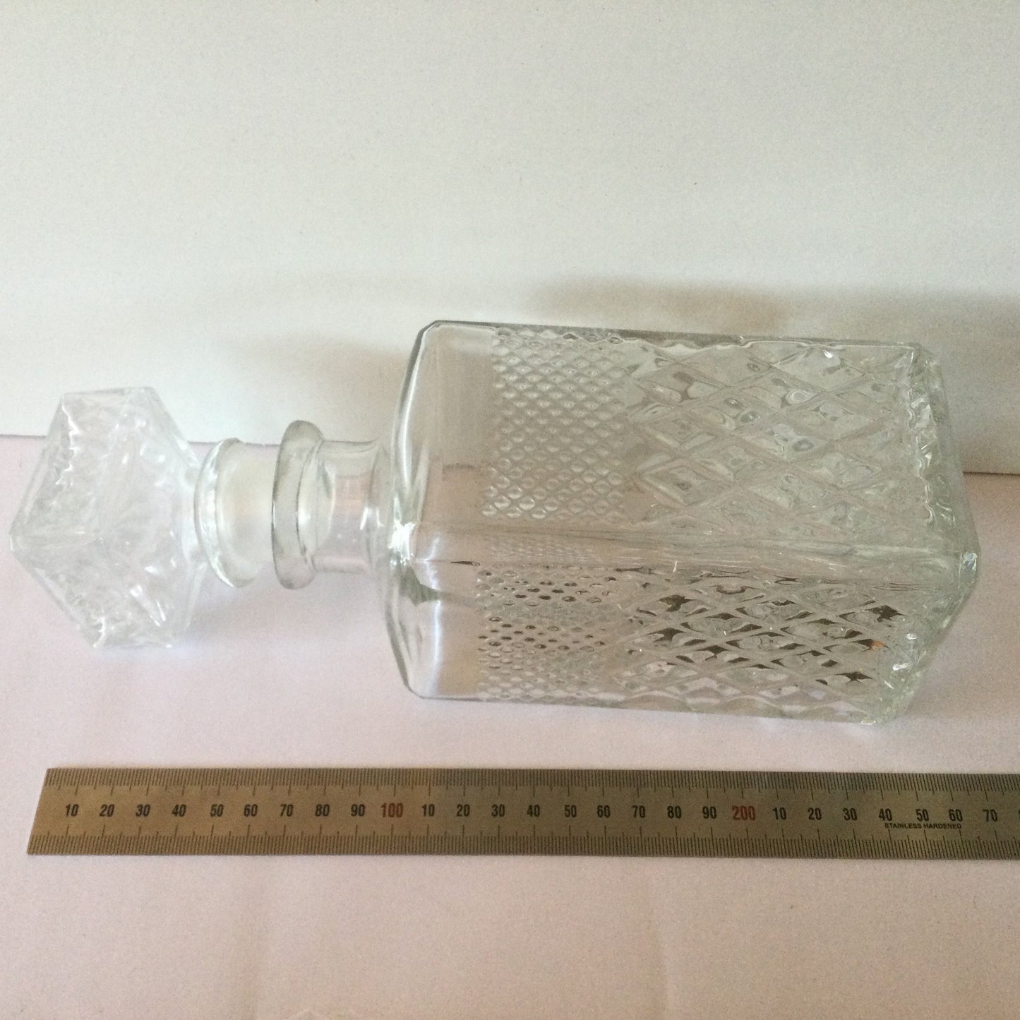Large cut glass decanter with stopper - clear glass, square shaped lid, bar, whisky, sherry even for bubble bath