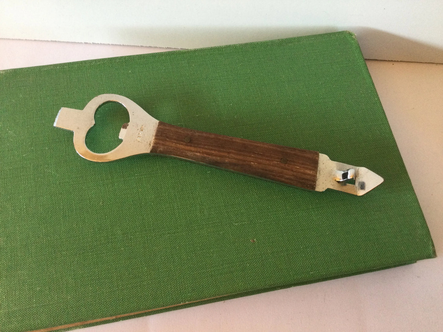 Japanese wooden handle bottle opener - bar accessory, mid century, drinking, stylish, made in Japan