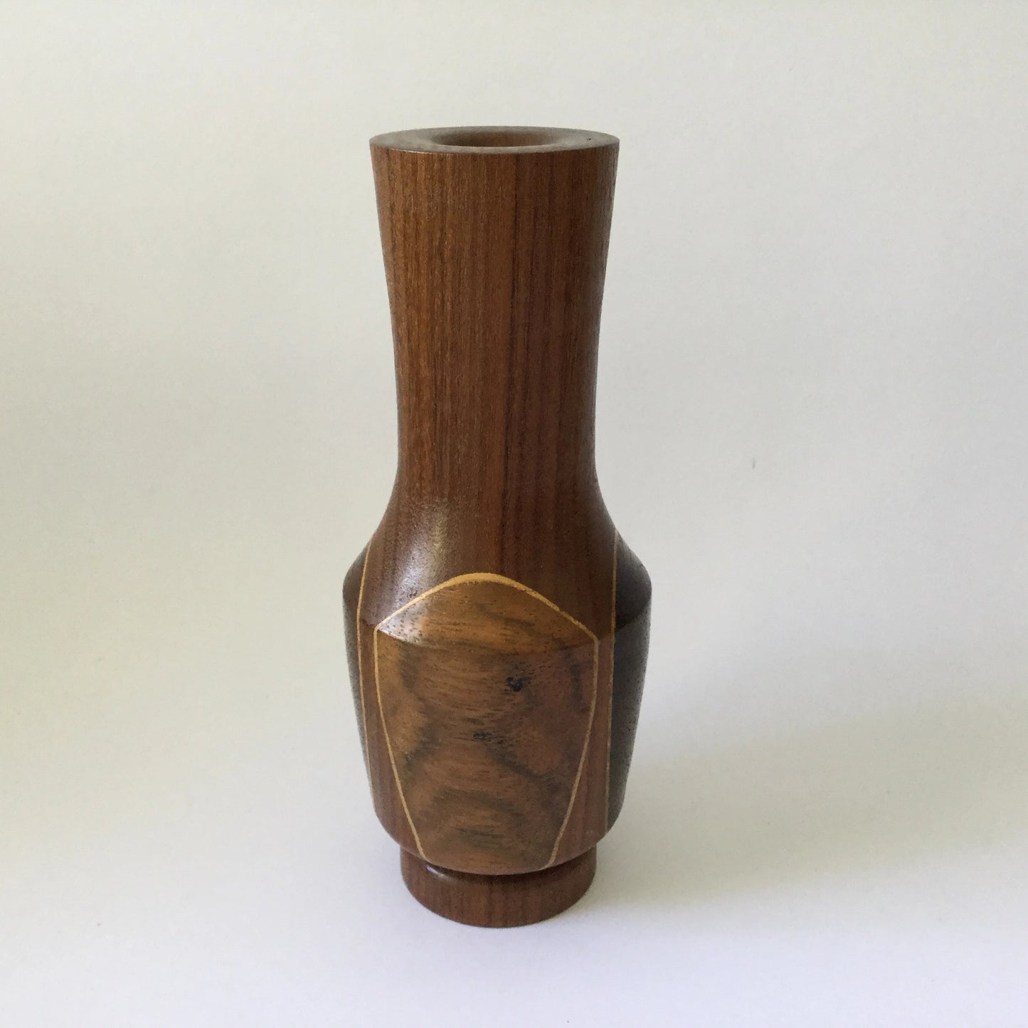 Wooden vase with different wood inlays - hand made natural wood vase or candle holder, branches, dried flowers - Australiana - 70s or 80s
