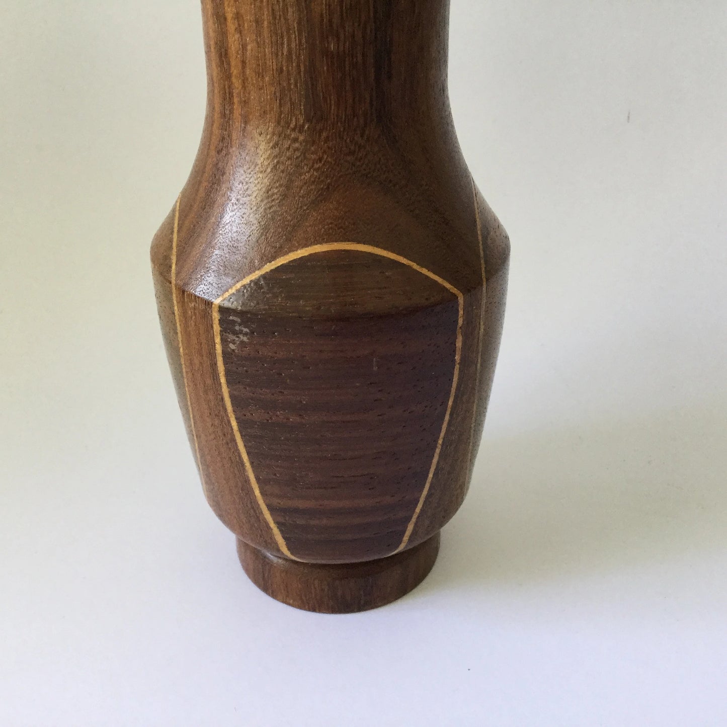 Wooden vase with different wood inlays - hand made natural wood vase or candle holder, branches, dried flowers - Australiana - 70s or 80s