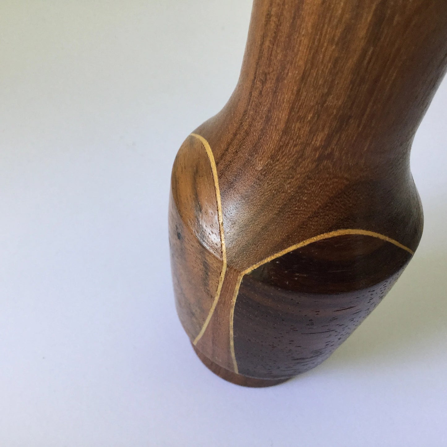 Wooden vase with different wood inlays - hand made natural wood vase or candle holder, branches, dried flowers - Australiana - 70s or 80s