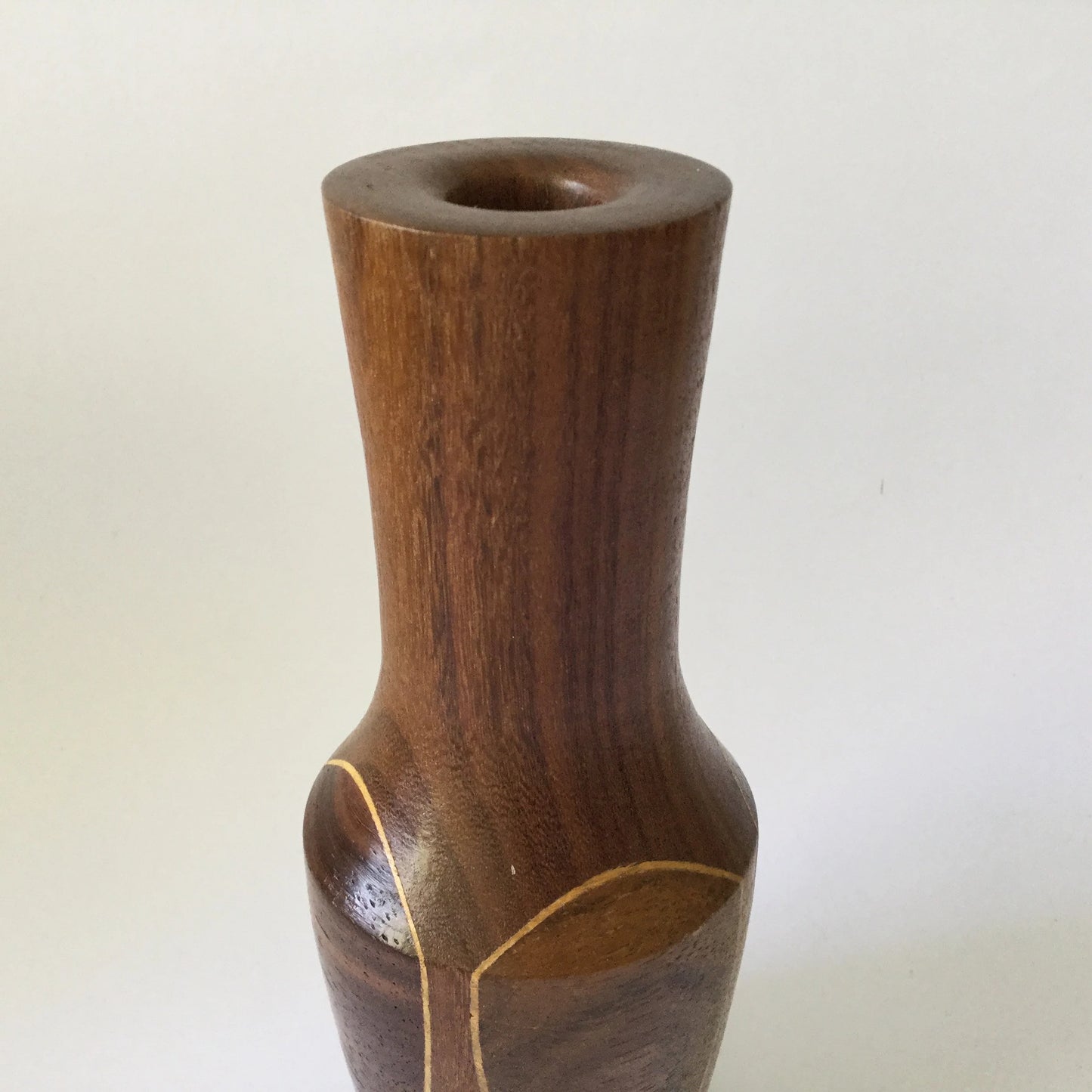 Wooden vase with different wood inlays - hand made natural wood vase or candle holder, branches, dried flowers - Australiana - 70s or 80s